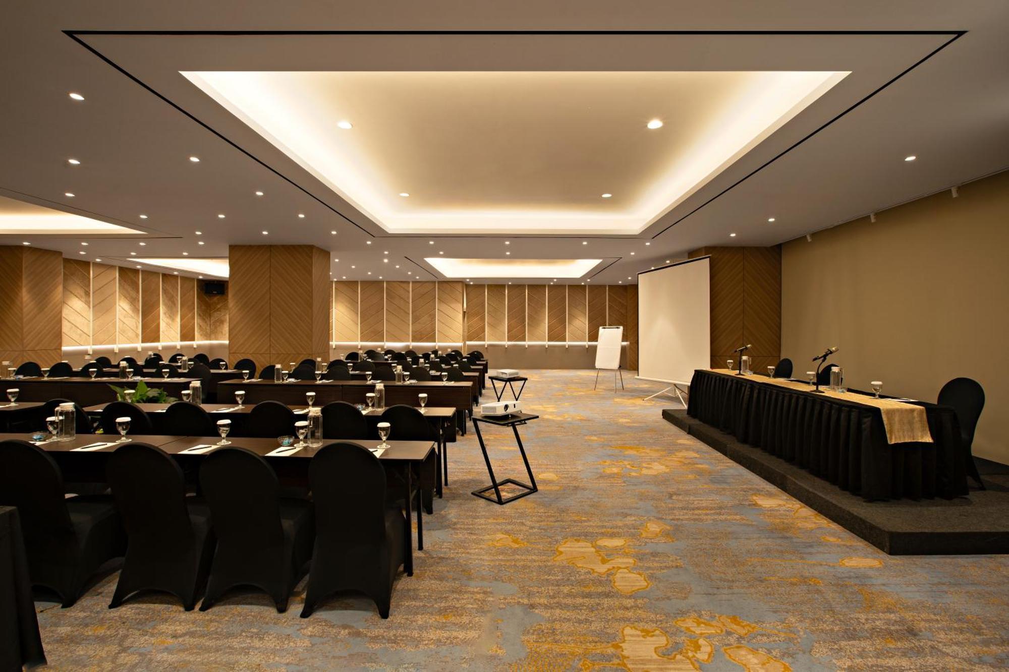 Grand Orchardz Hotel Kemayoran Jakarta Exterior foto