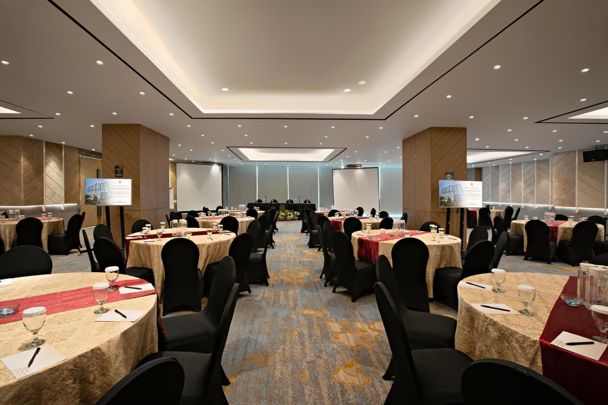 Grand Orchardz Hotel Kemayoran Jakarta Exterior foto